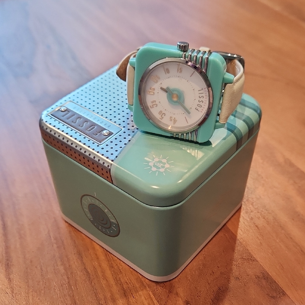 Fossil Turquoise Watch with Cream Strap